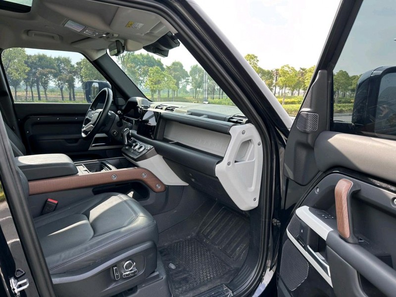 盐城22年路虎卫士5