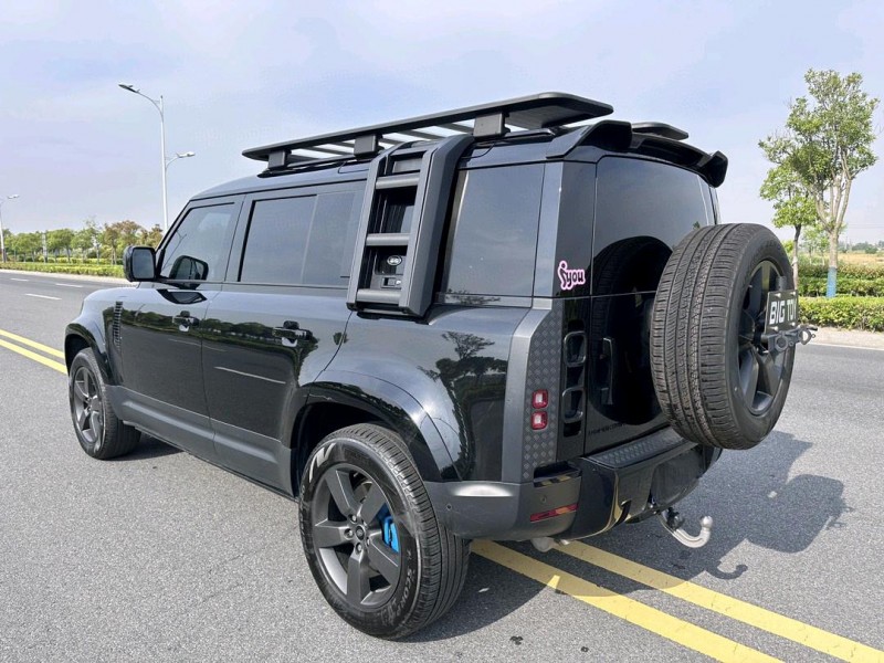 盐城22年路虎卫士9