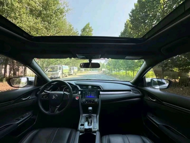 菏泽22年本田思域4