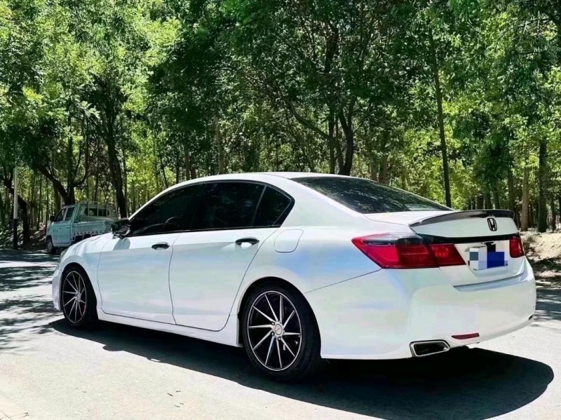 东营16年本田雅阁6