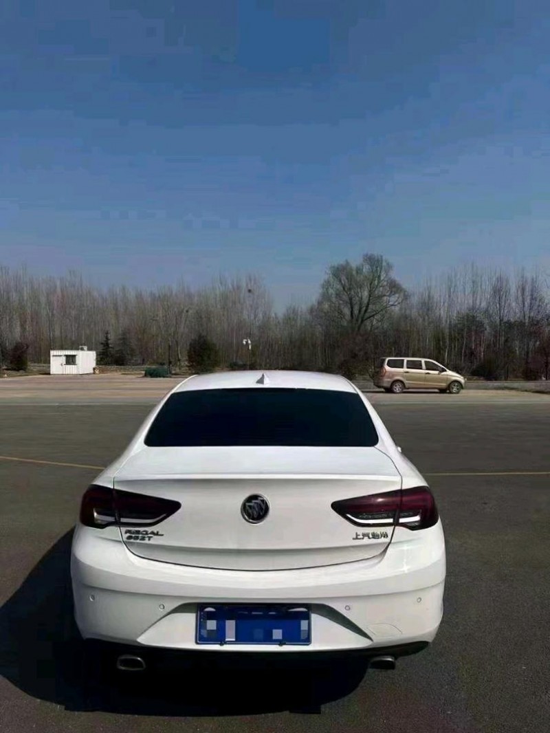 聊城22年别克君威9