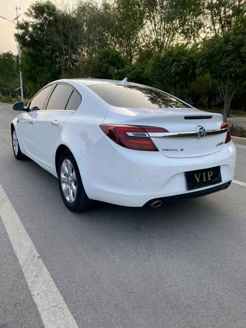 聊城15年别克君威8