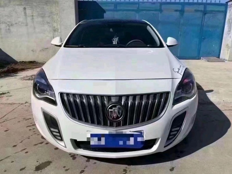 青岛15年别克君威1