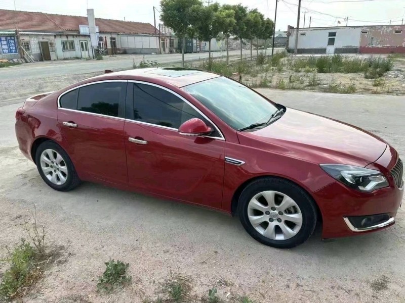 济宁14年别克君威3