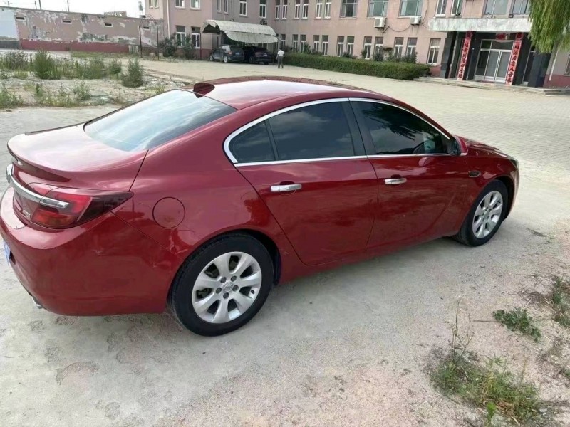 济宁14年别克君威8