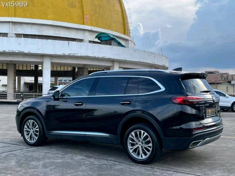 中山22年别克昂科威9