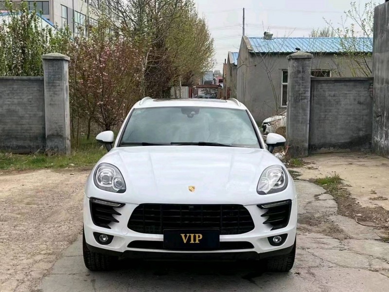 青岛18年保时捷Macan1