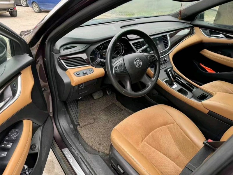 青岛17年别克君越6