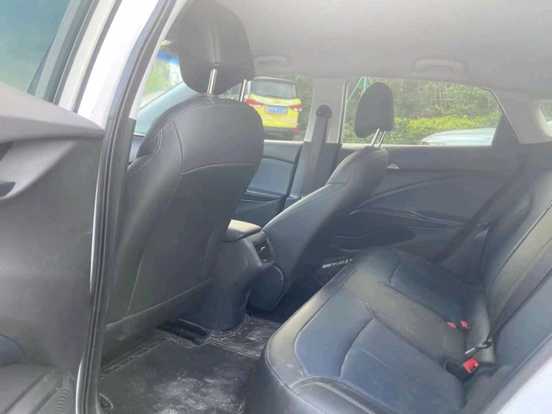 广州24年别克微蓝8