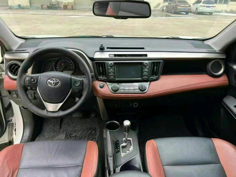 徐州16年丰田RAV4荣放4