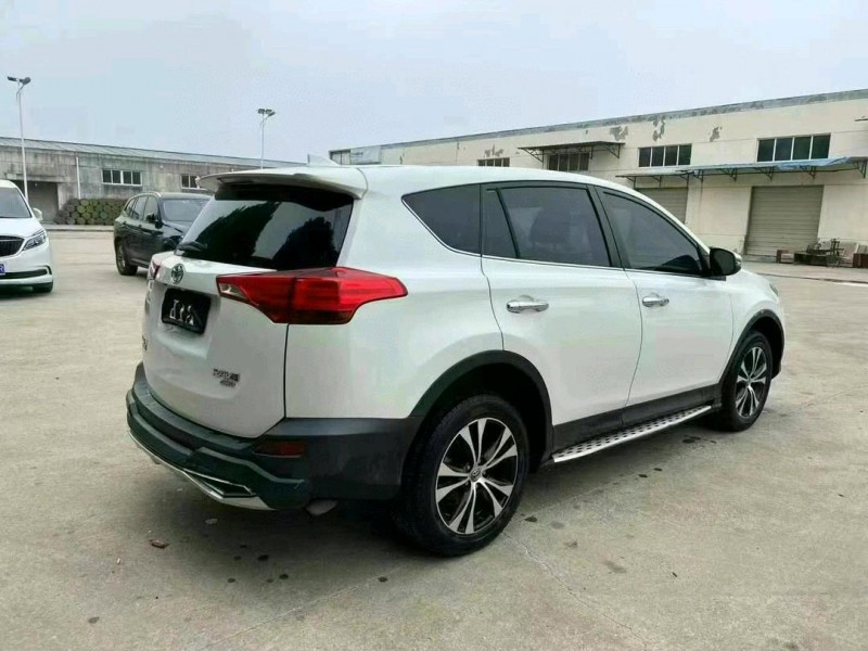 徐州16年丰田RAV4荣放7