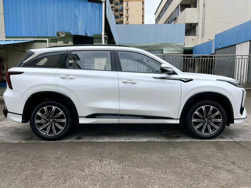 中山23年长安汽车CS752