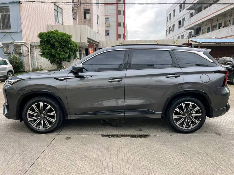 中山23年长安汽车CS753