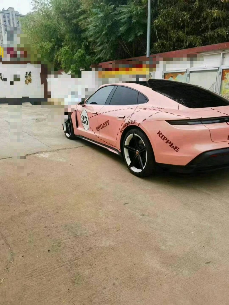 潍坊21年保时捷Taycan7