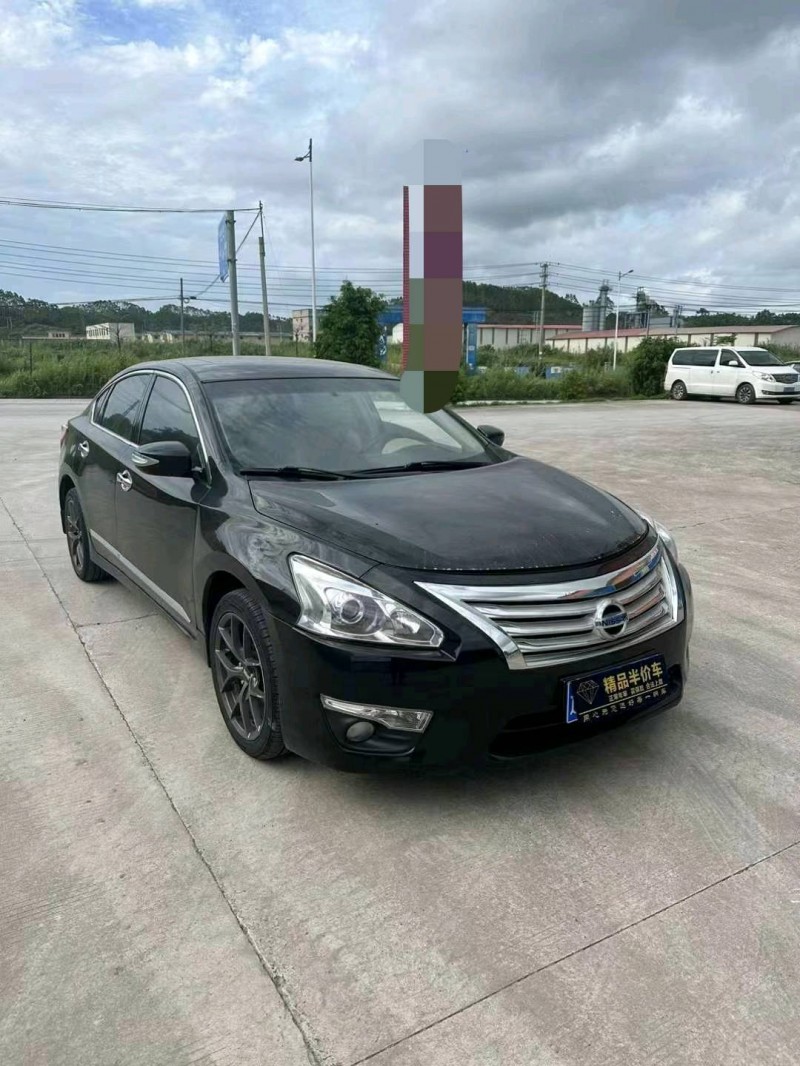 防城港13年日產天籟1
