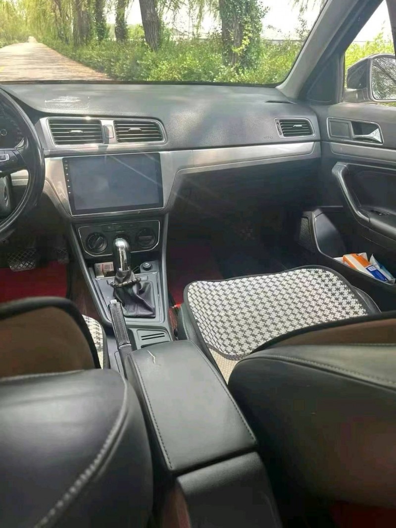 潍坊17年大众朗逸5