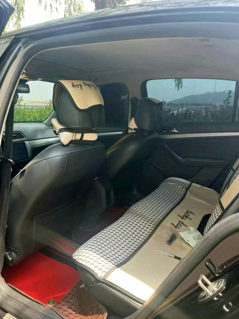 潍坊17年大众朗逸6