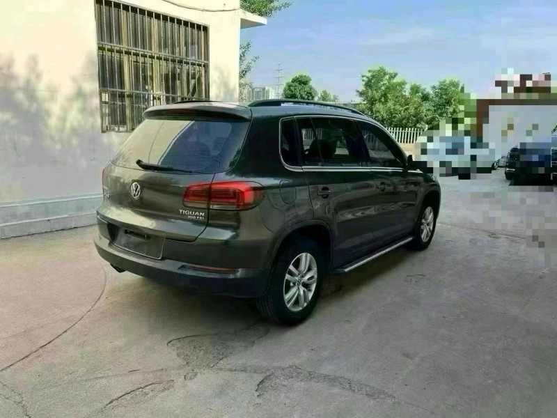 潍坊16年大众途观7