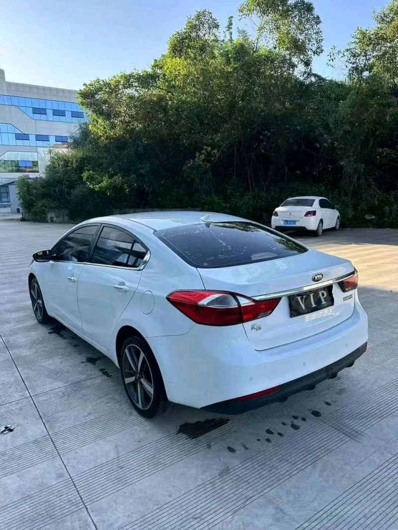 成都19年起亚K35