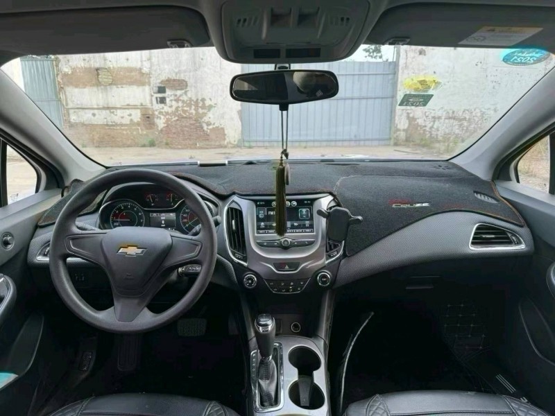 郑州17年雪佛兰科鲁兹9