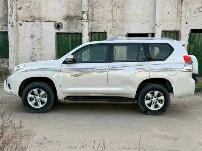 郑州14年丰田普拉多6