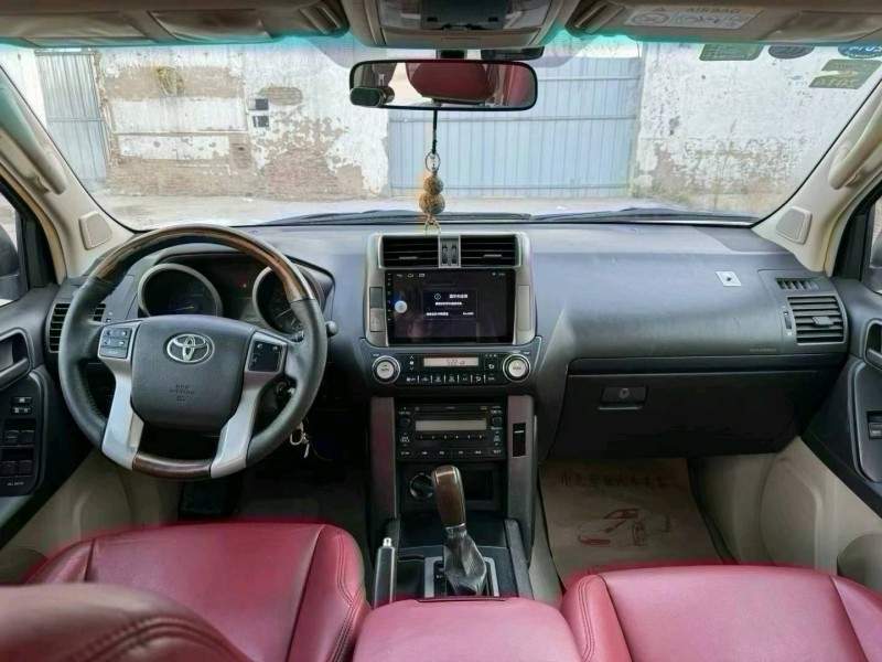 郑州14年丰田普拉多9