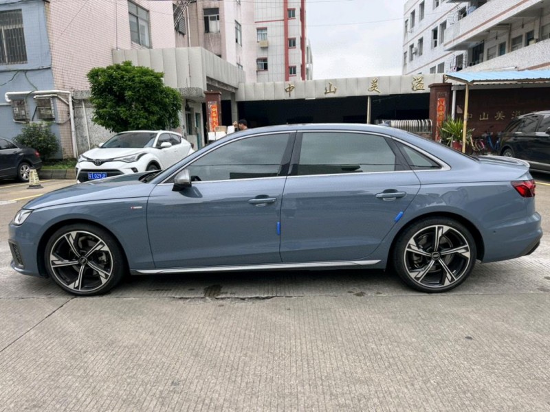 中山22年奥迪A4L3