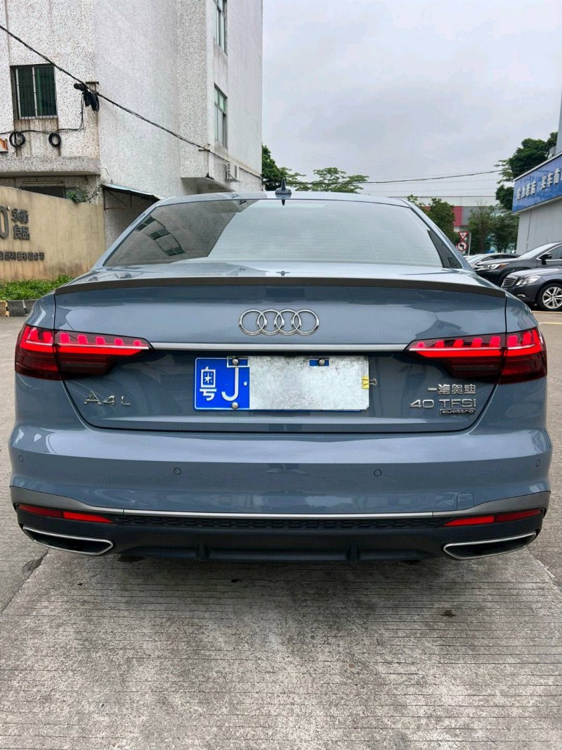 中山22年奥迪A4L9