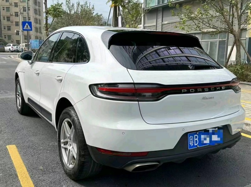 深圳20年保时捷Macan8