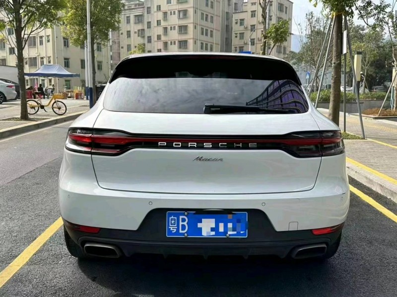 深圳20年保时捷Macan9