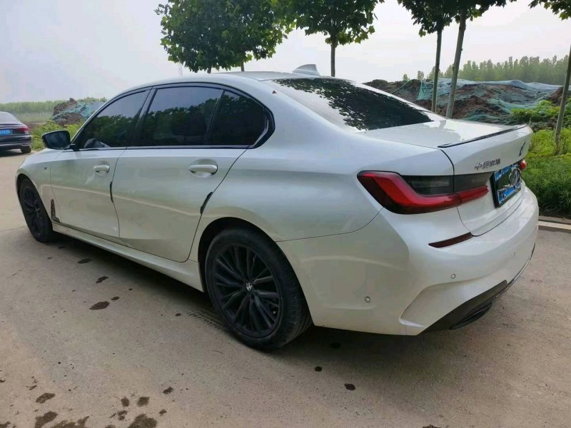 郑州21年宝马3系7