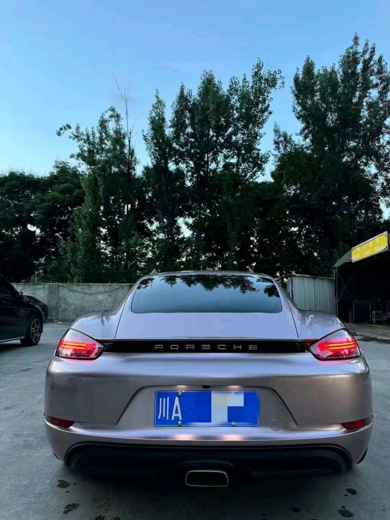 重庆21年保时捷7189