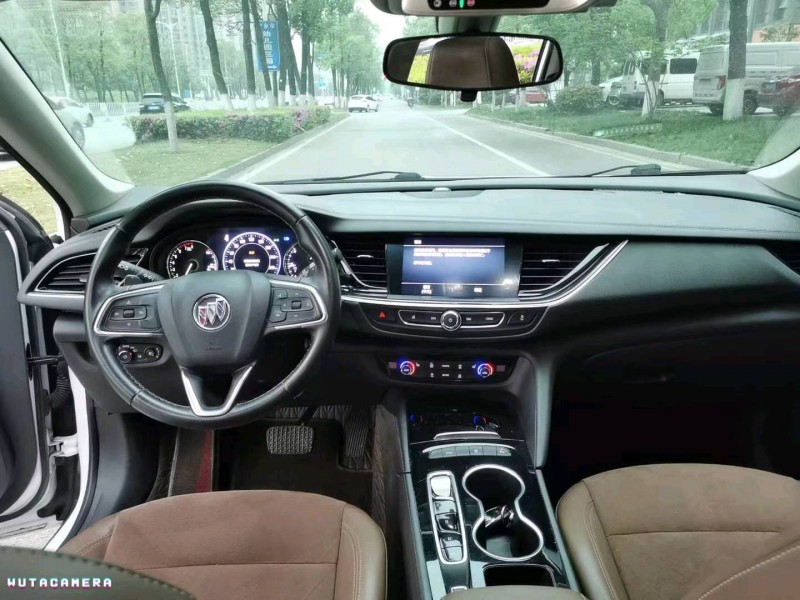 徐州20年别克君威5