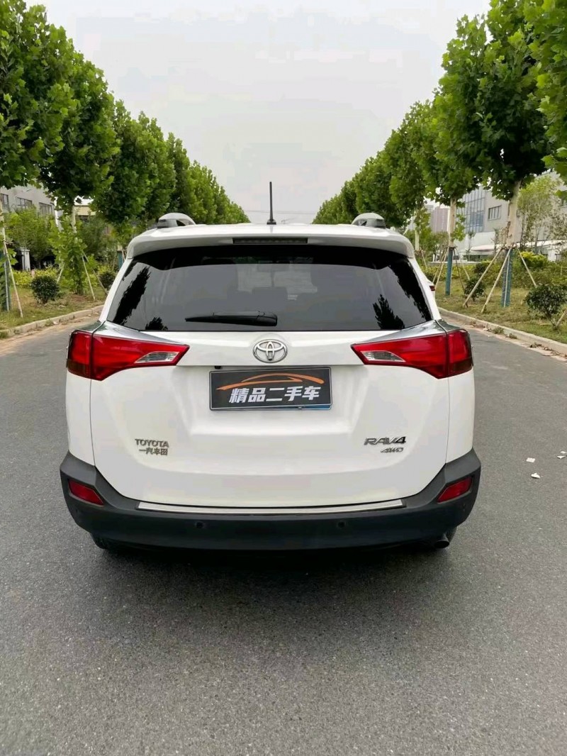 徐州14年丰田RAV42