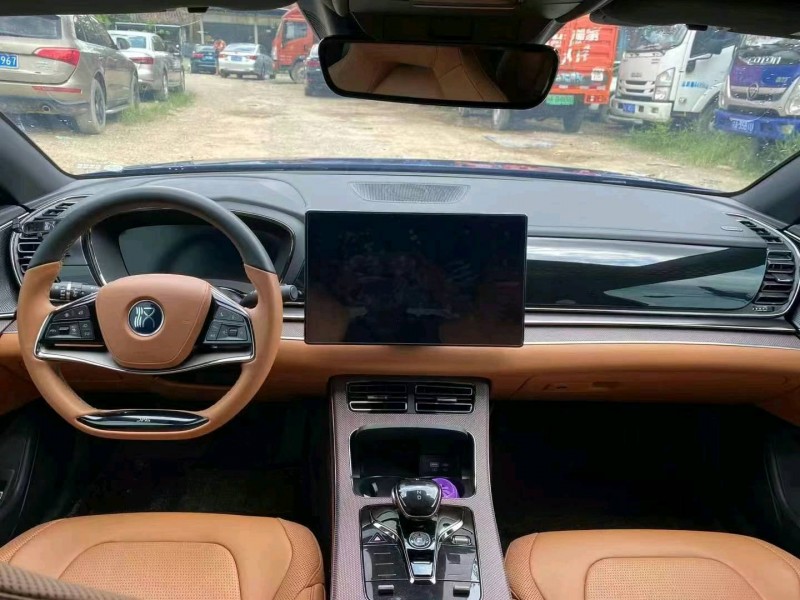 广州22年比亚迪汉5