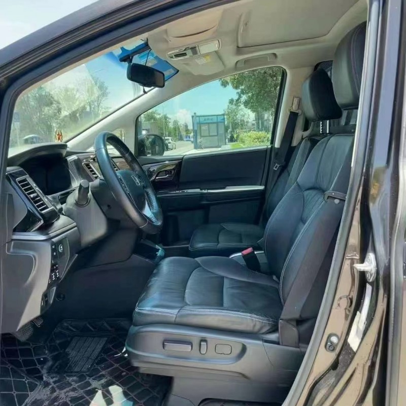 东莞16年本田艾力绅4