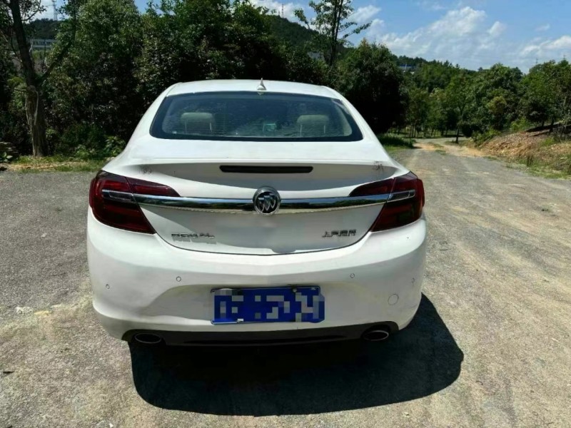 济宁17年别克君威6