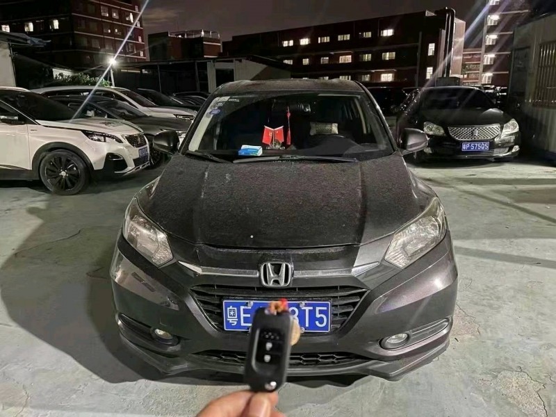 佛山18年本田缤智1