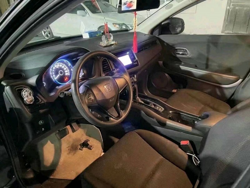 佛山18年本田缤智3