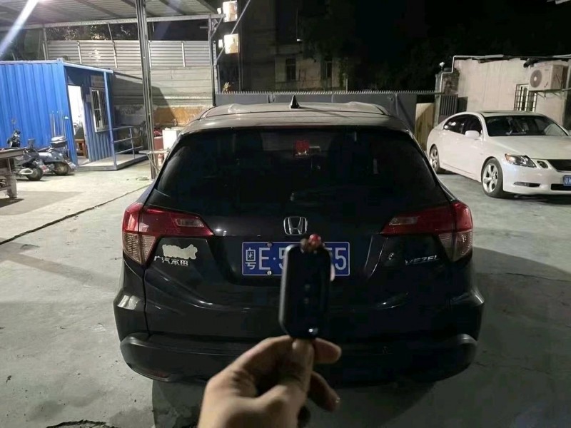 佛山18年本田缤智4