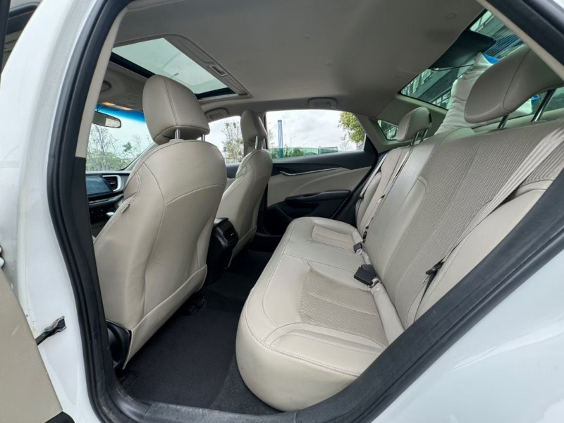 东莞17年别克英朗6