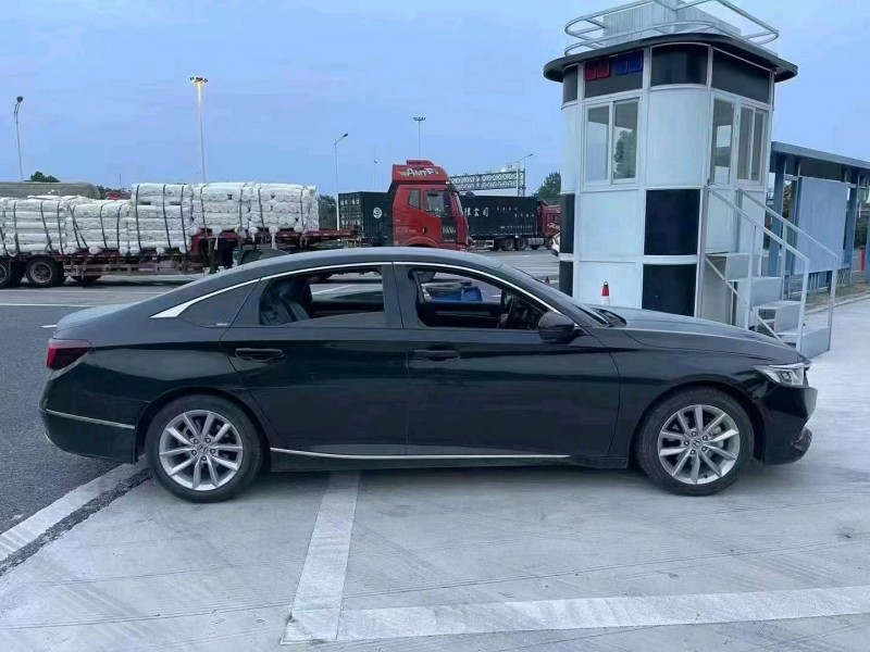 苏州21年本田雅阁6