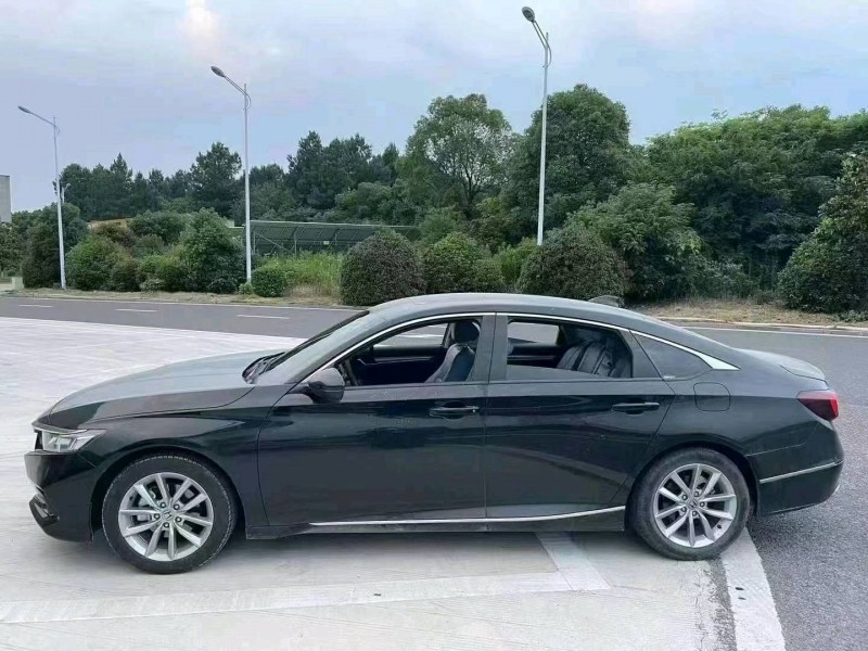 苏州21年本田雅阁8