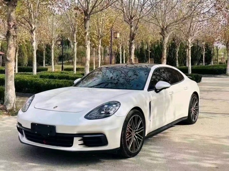 聊城18年保时捷帕拉梅拉2