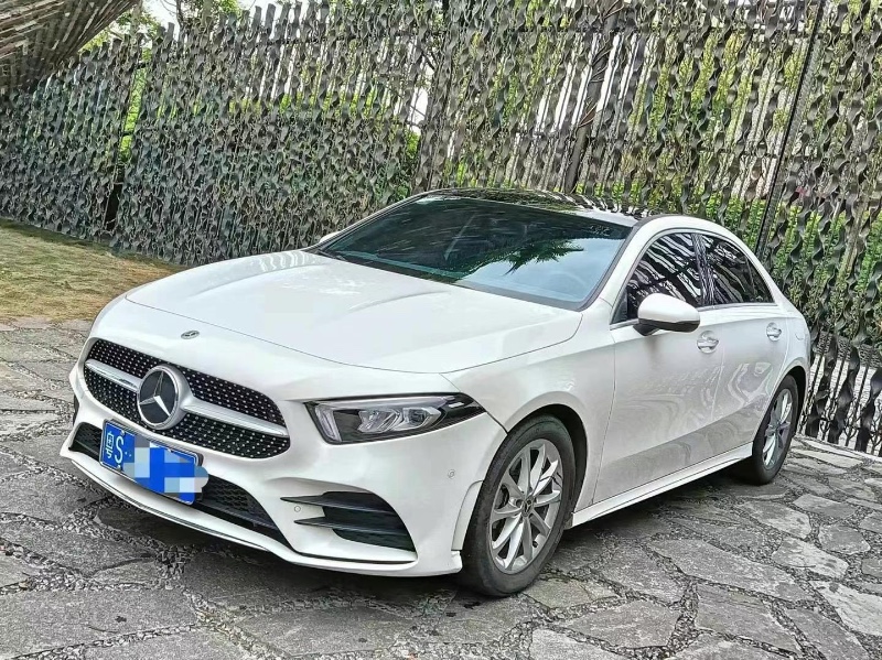 深圳21年奔驰A8
