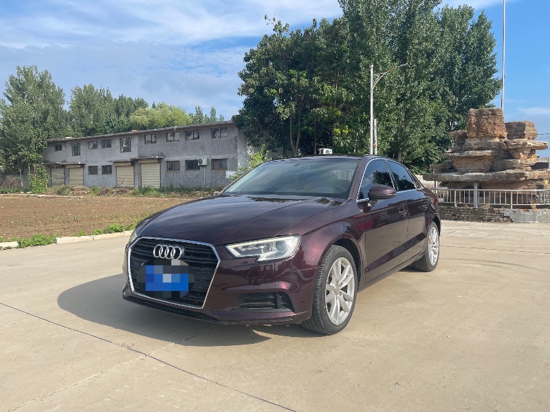 济宁18年奥迪A32