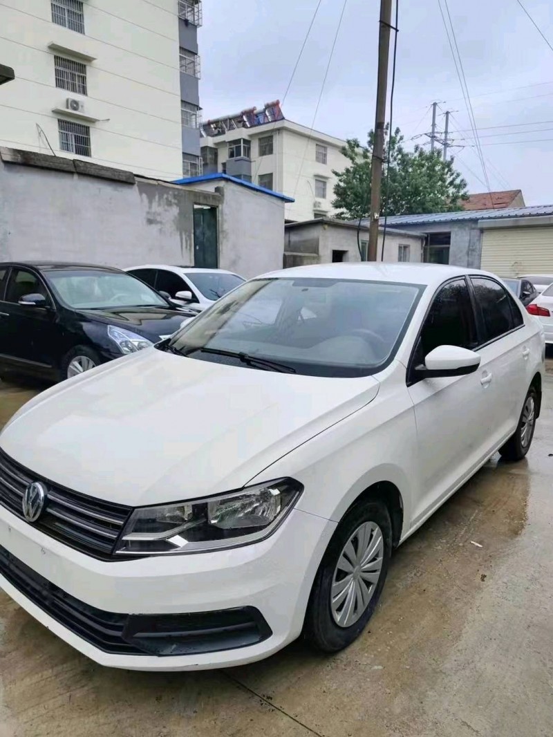 潍坊18年大众桑塔纳5