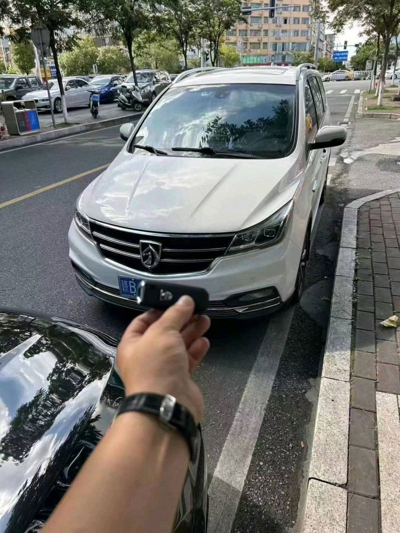 贛州19年寶駿7301
