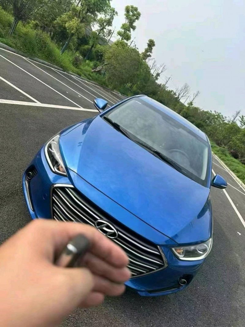 潍坊19年现代领动1