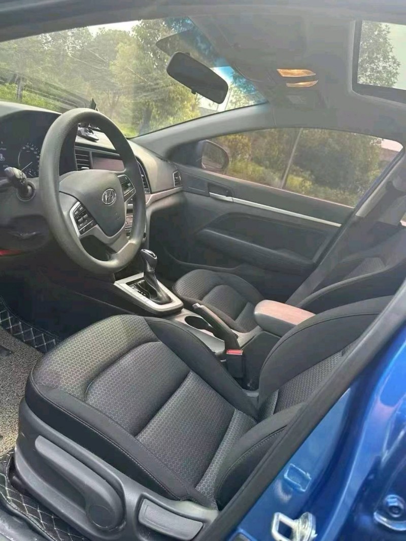 潍坊19年现代领动7